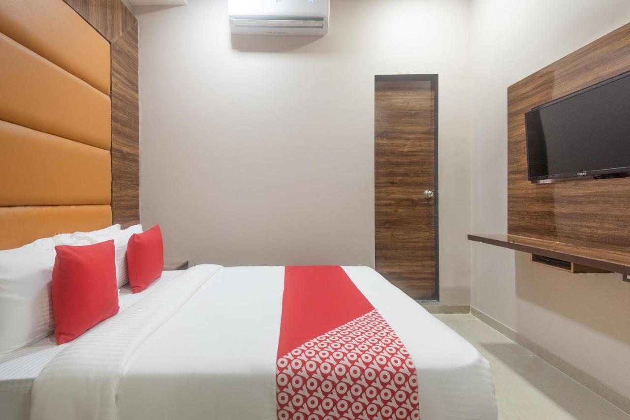 Hotel Blue Executive Near Chhatrapati Shivaji International Airport Mumbai Bagian luar foto