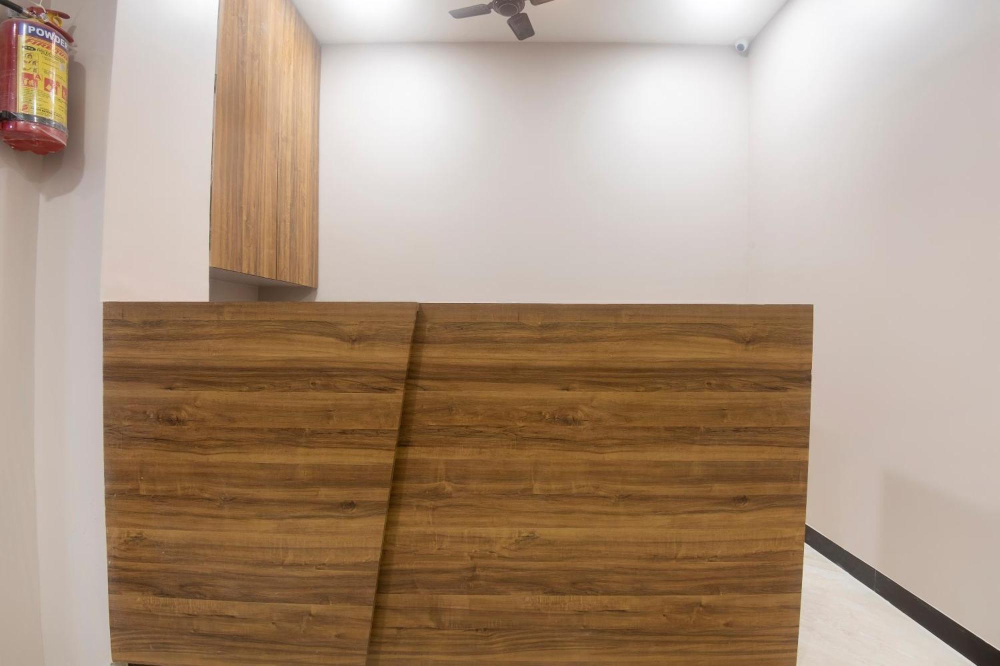 Hotel Blue Executive Near Chhatrapati Shivaji International Airport Mumbai Bagian luar foto